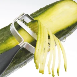 Julienne Schäler STRISCIA