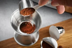 Set: Trichter und Kaffeemaß-Set CONSCIO + 4 Kaffeekapseln CONSCIO + 80 Ersatz-Aroma-Sticker CONSCIO + Kaffeesatz Sammelbehälter CONSCIO